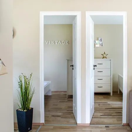 Vintage Apartman Mezokovesd Exterior photo